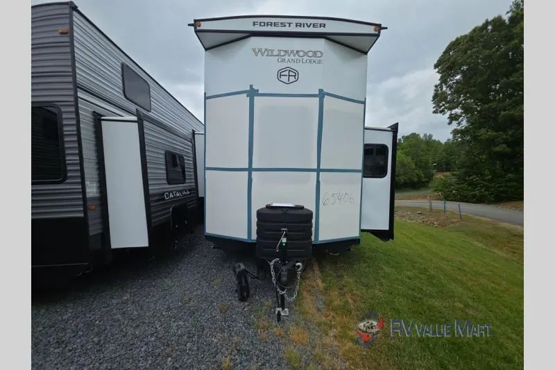 2026 Forest River Wildwood Grand Lodge 42ICE - Photo 4