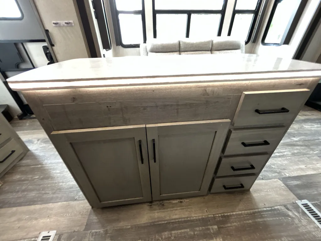2020 Keystone Raptor 415, Photos photo 14