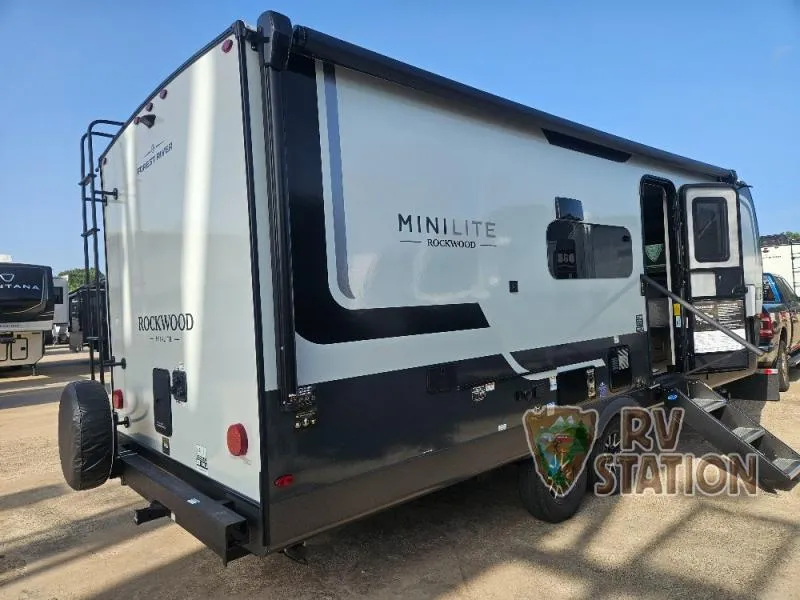 2027 Forest River Rockwood Mini Lite 2520BH - Photo 3
