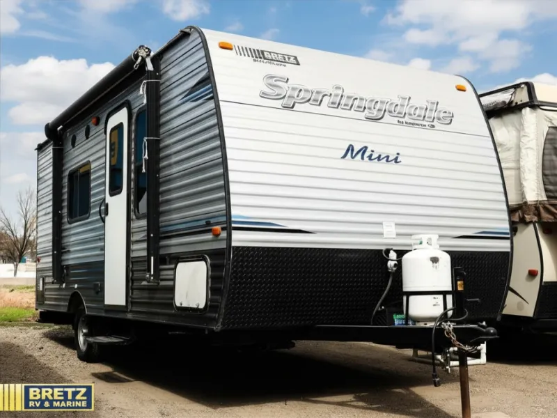 2019 Keystone Springdale Mini 1700FQ - Photo 2