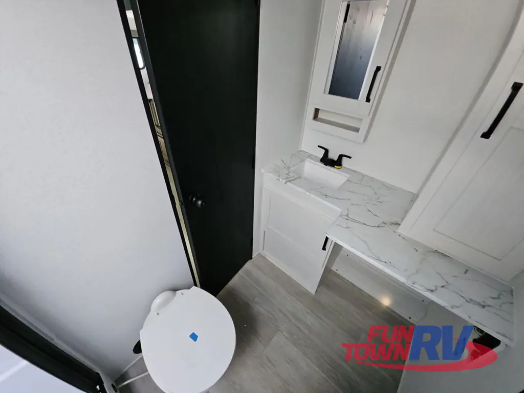 2027 Forest River Solaire 3150TBSS, Photos photo 20