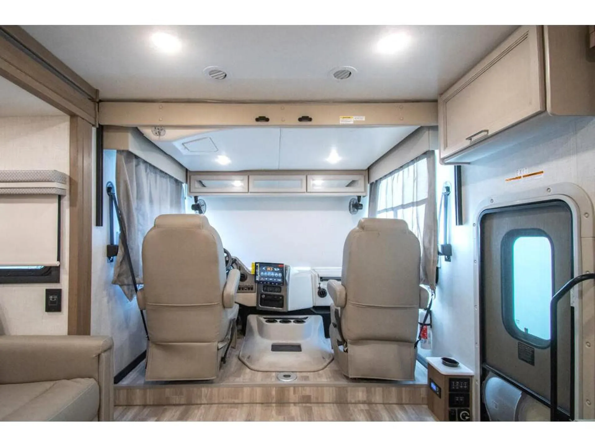 2026 Thor Motor Coach Windsport 35R - Photo 4