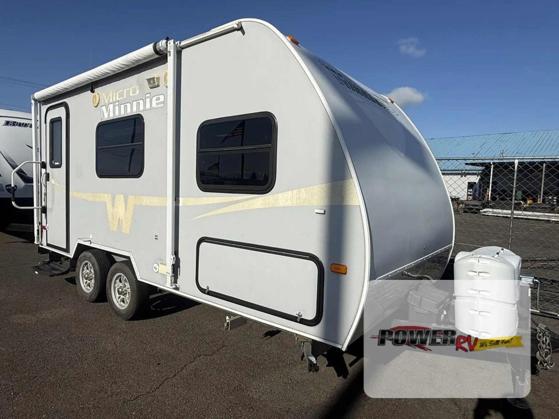 2015 Winnebago Micro Minnie 1706FB - Photo 2