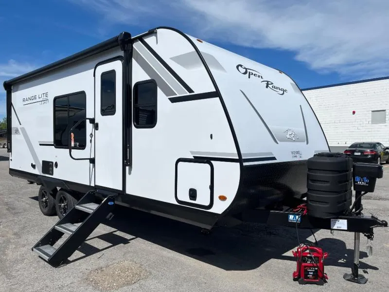2027 Highland Ridge Range Lite 211RKM - Photo 2