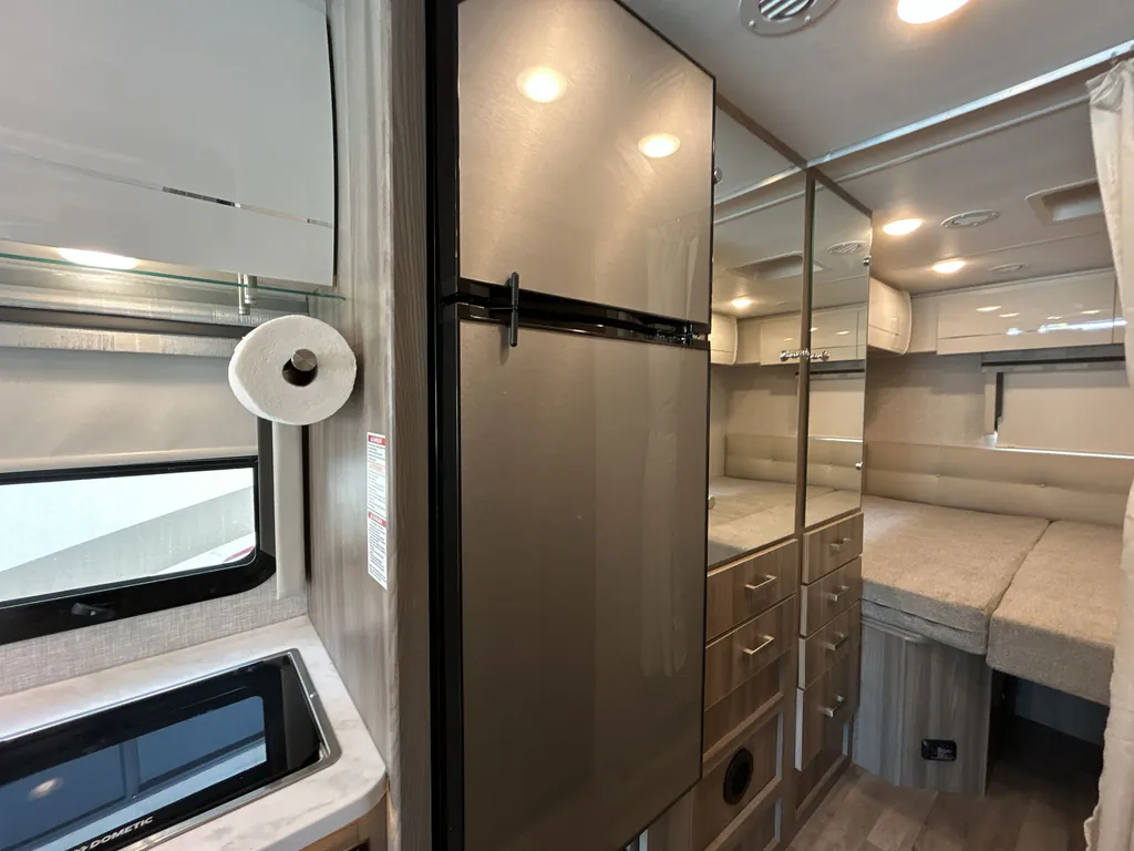 2025 Thor Motor Coach Axis 26.2, Photos photo 23