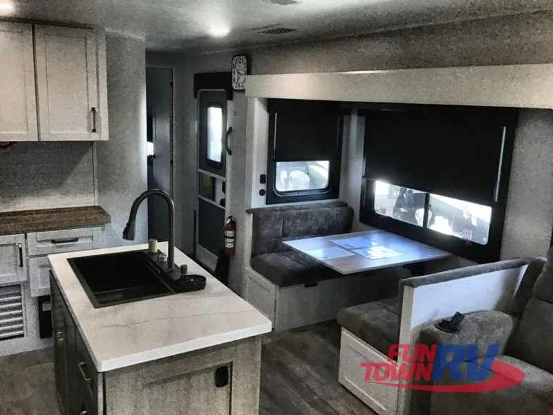 2026 Jayco Eagle HT 312BHOK - Photo 4