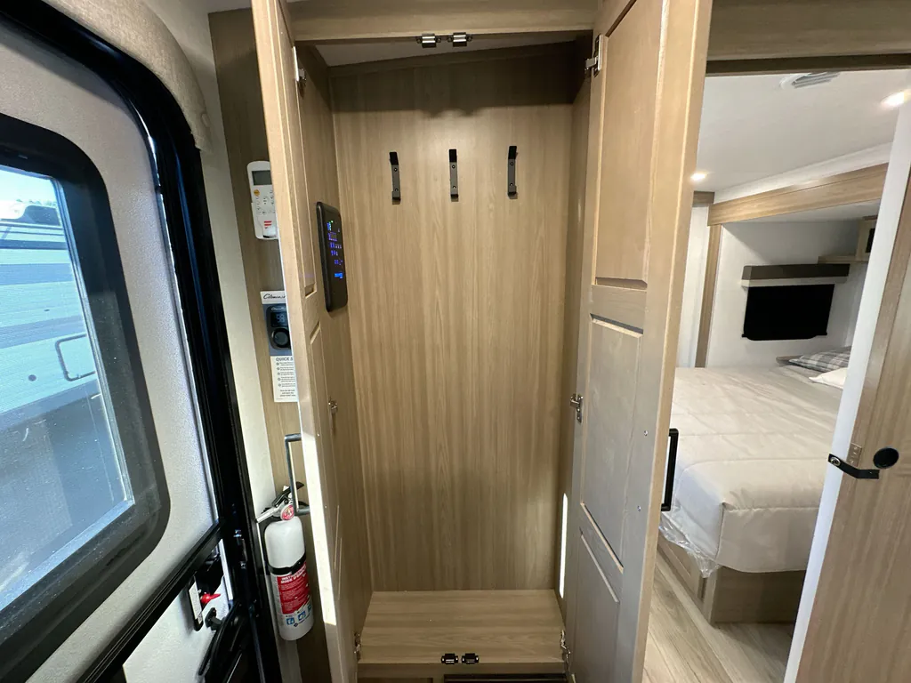 2027 Forest River Rockwood Mini Lite 2523MBR, Photos photo 39