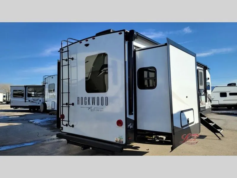 2023 Forest River Rockwood Signature 8264BHS - Photo 4