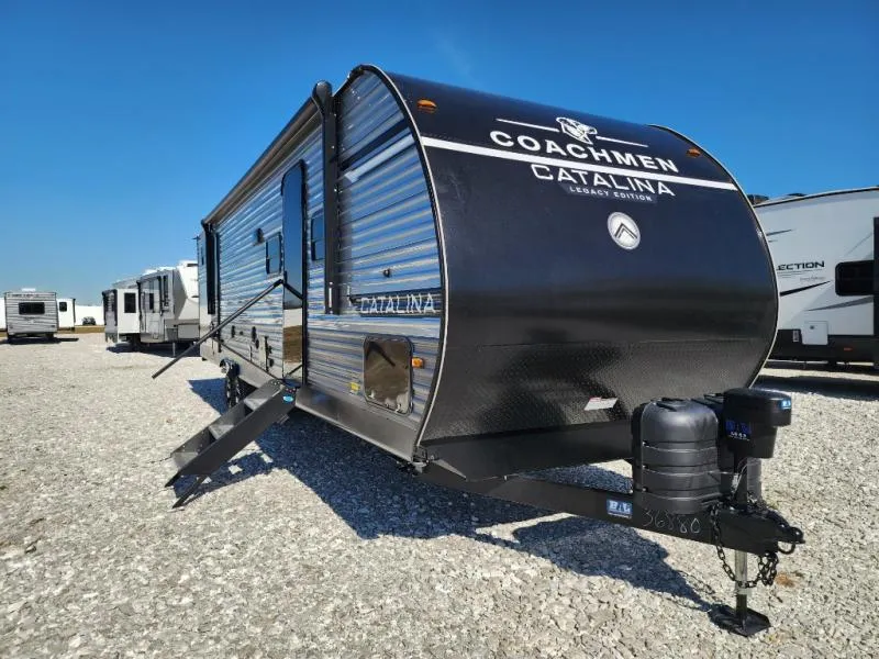 2026 Coachmen Catalina Legacy Edition 323BHDSCK - Photo 2