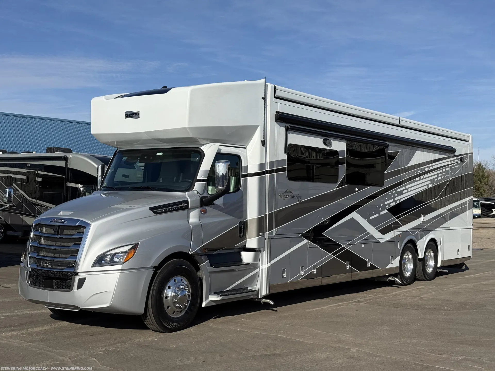 2026 Newmar Supreme Aire 4505 - Photo 2