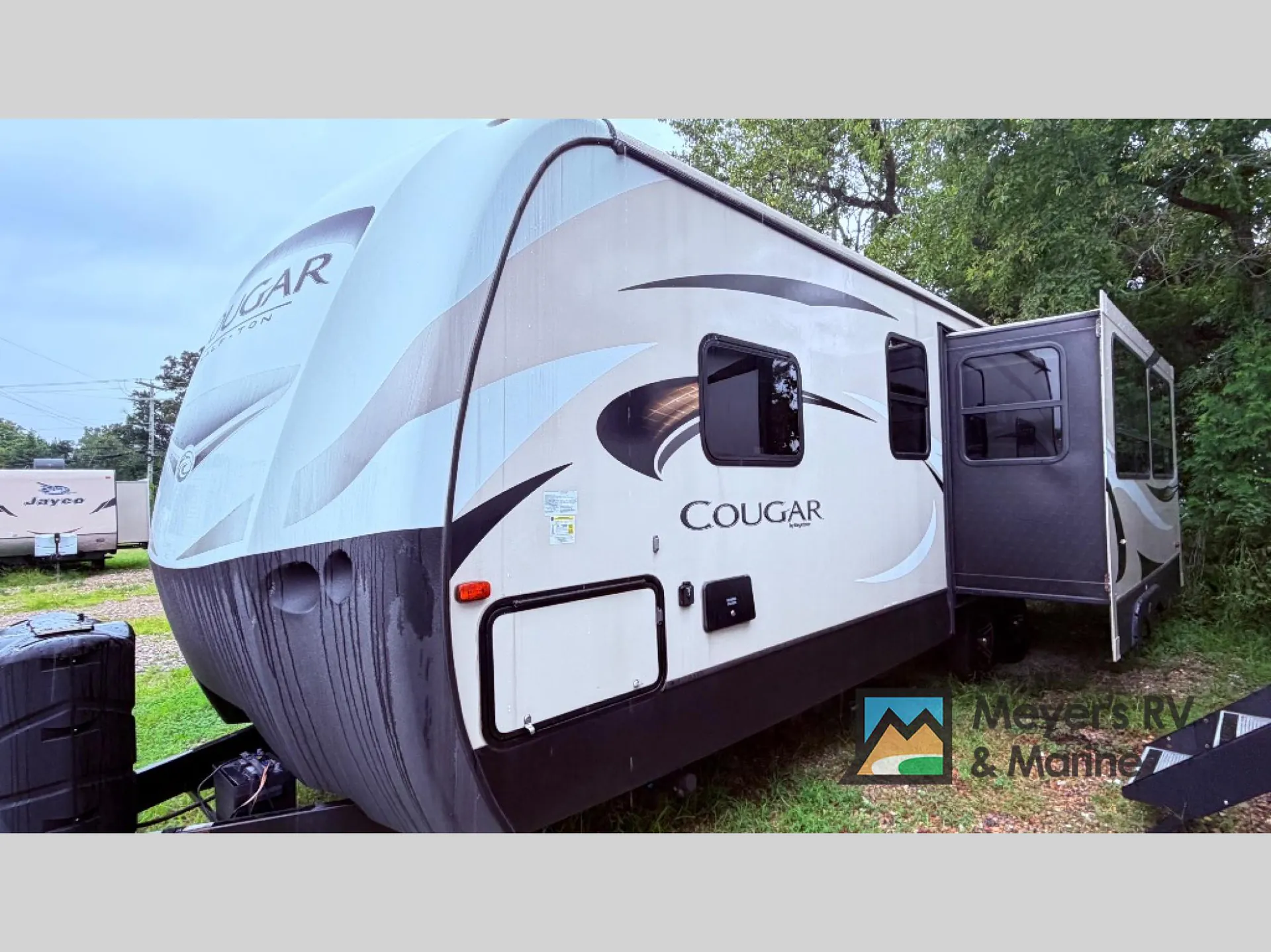 2018 Keystone Cougar Half-Ton 27SAB — Photo 1