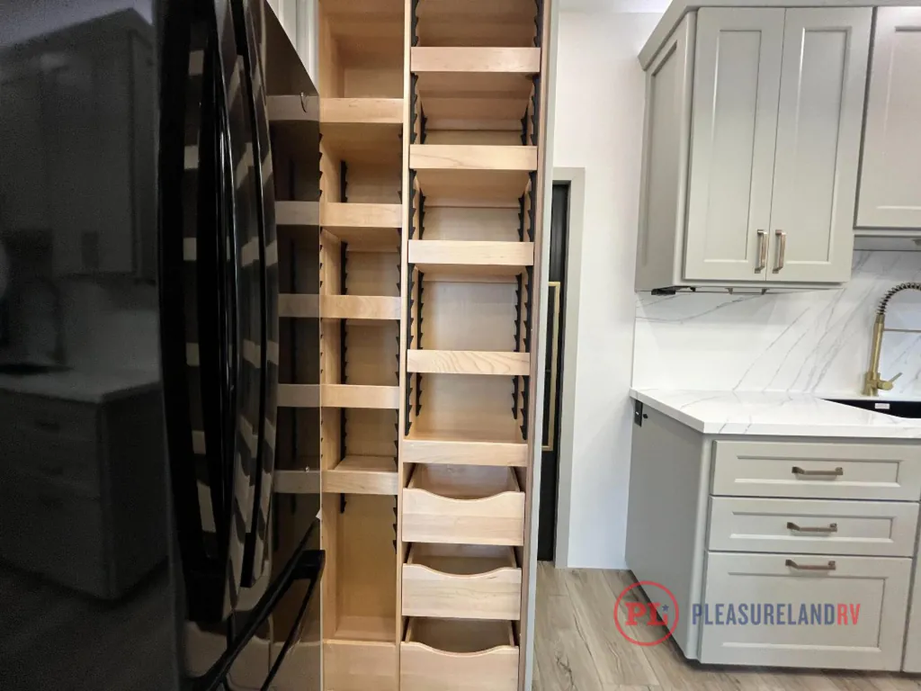 2026 Brinkley Model G 3970, Photos photo 21