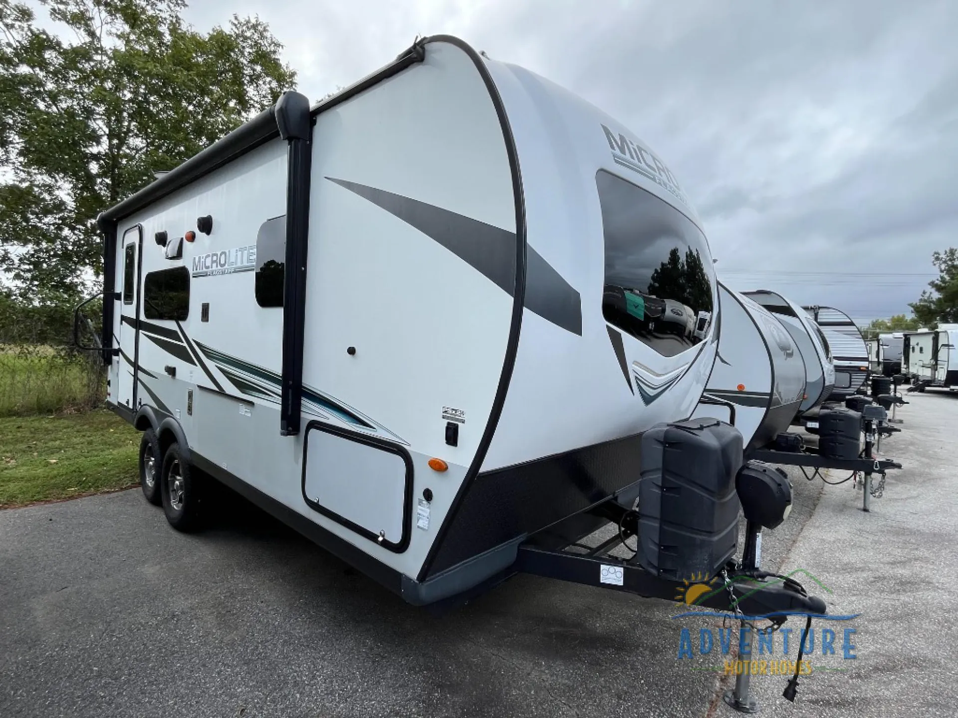 2021 Forest River Flagstaff Micro Lite 21FBRS - Photo 4