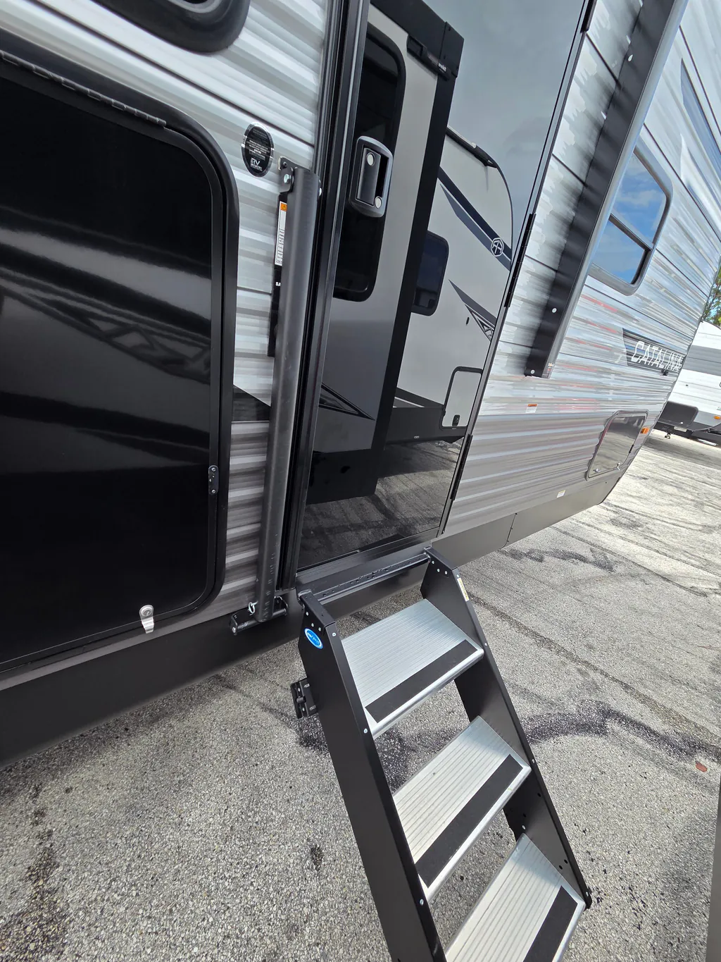 2026 Coachmen Catalina Legacy Edition 273DBHCK, Photos photo 21