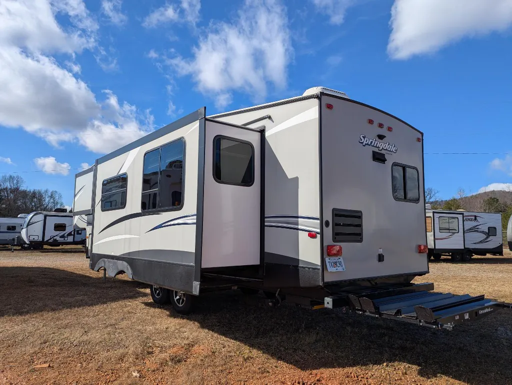 2018 Keystone Springdale 302FWRK - Photo 4