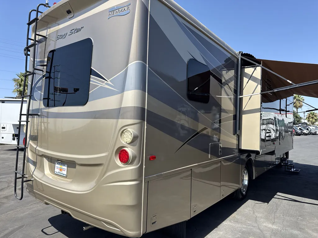 2016 Newmar Bay Star 3518, Photos photo 7
