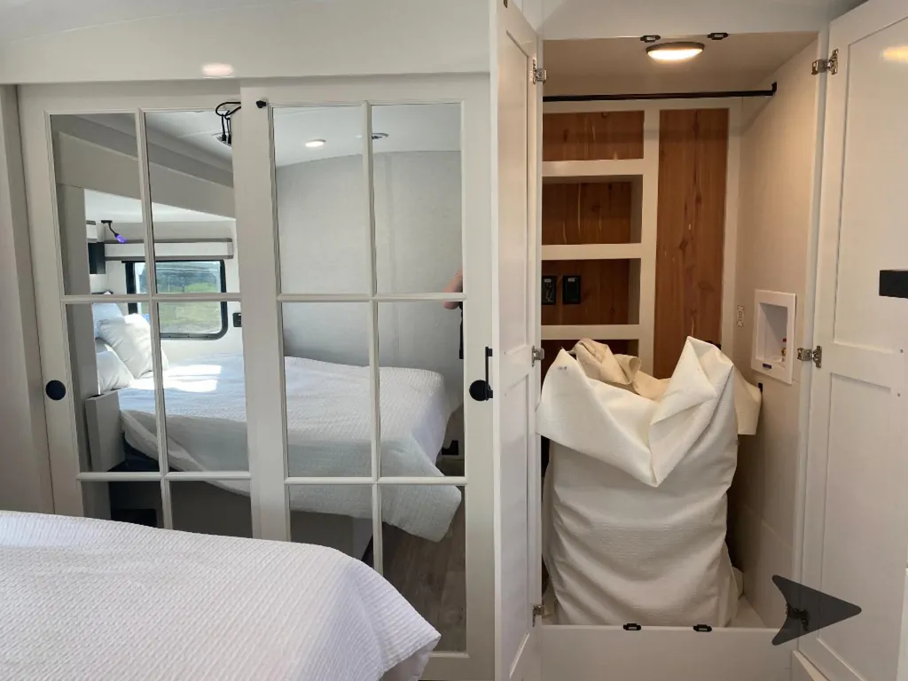 2027 Jayco Pinnacle 32RLTS, Photos photo 57