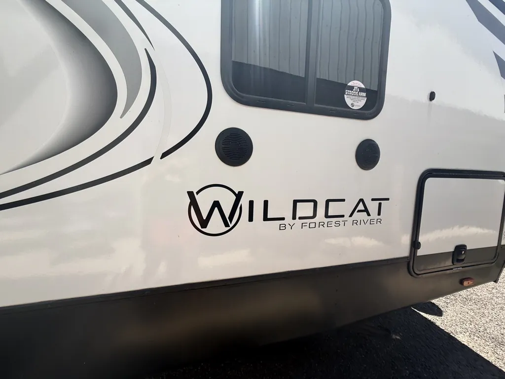 2023 Forest River Wildcat 303MBX, Photos photo 5