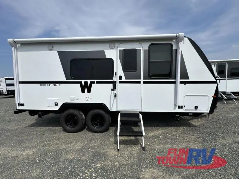 2026 Winnebago Micro Minnie 2108FBS - Photo 3