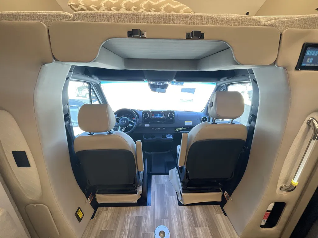 2026 Tiffin Wayfarer 25 XRW, Photos photo 11
