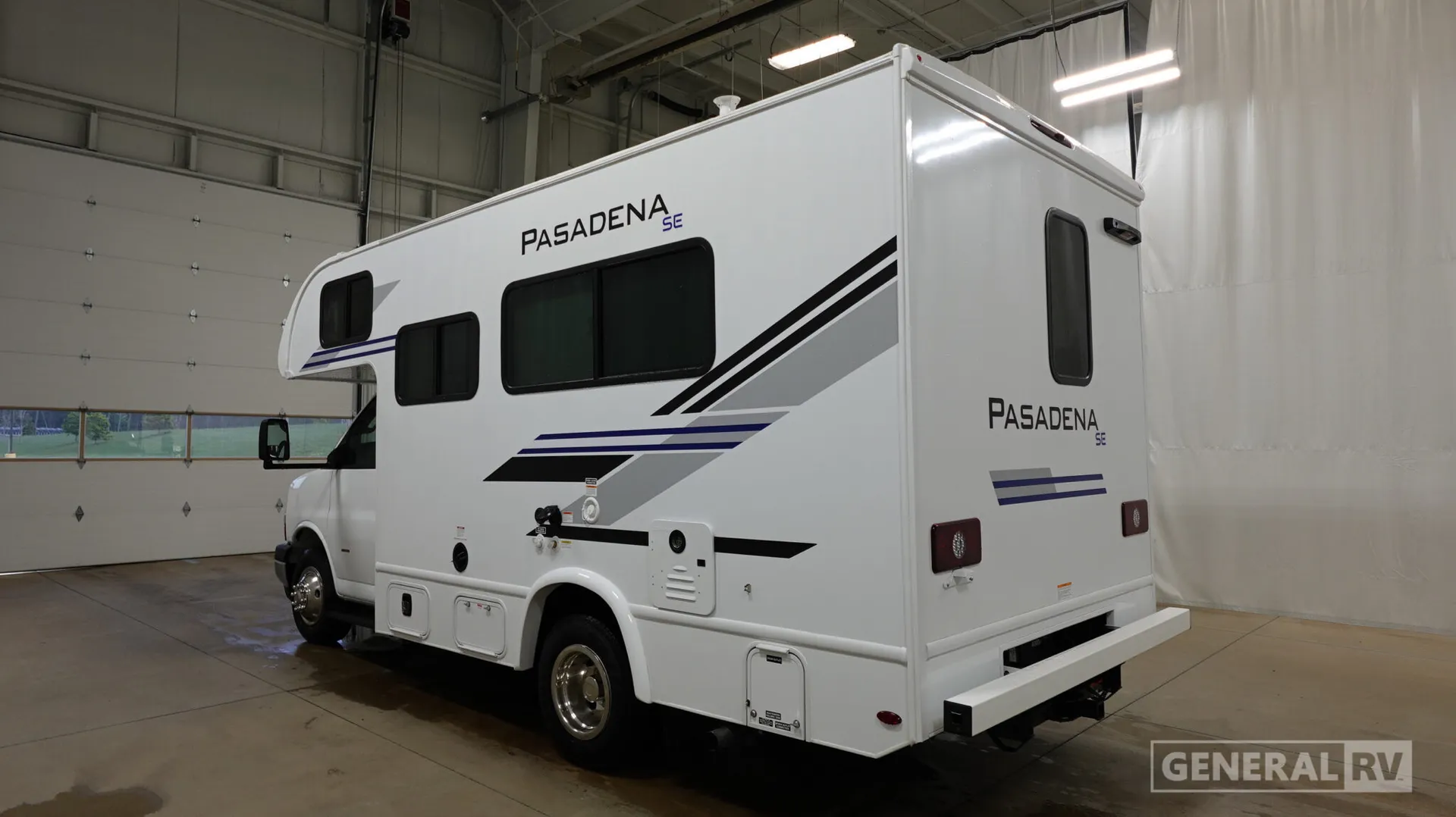 2026 Thor Motor Coach Pasadena SE SX19 Chevy - Photo 4