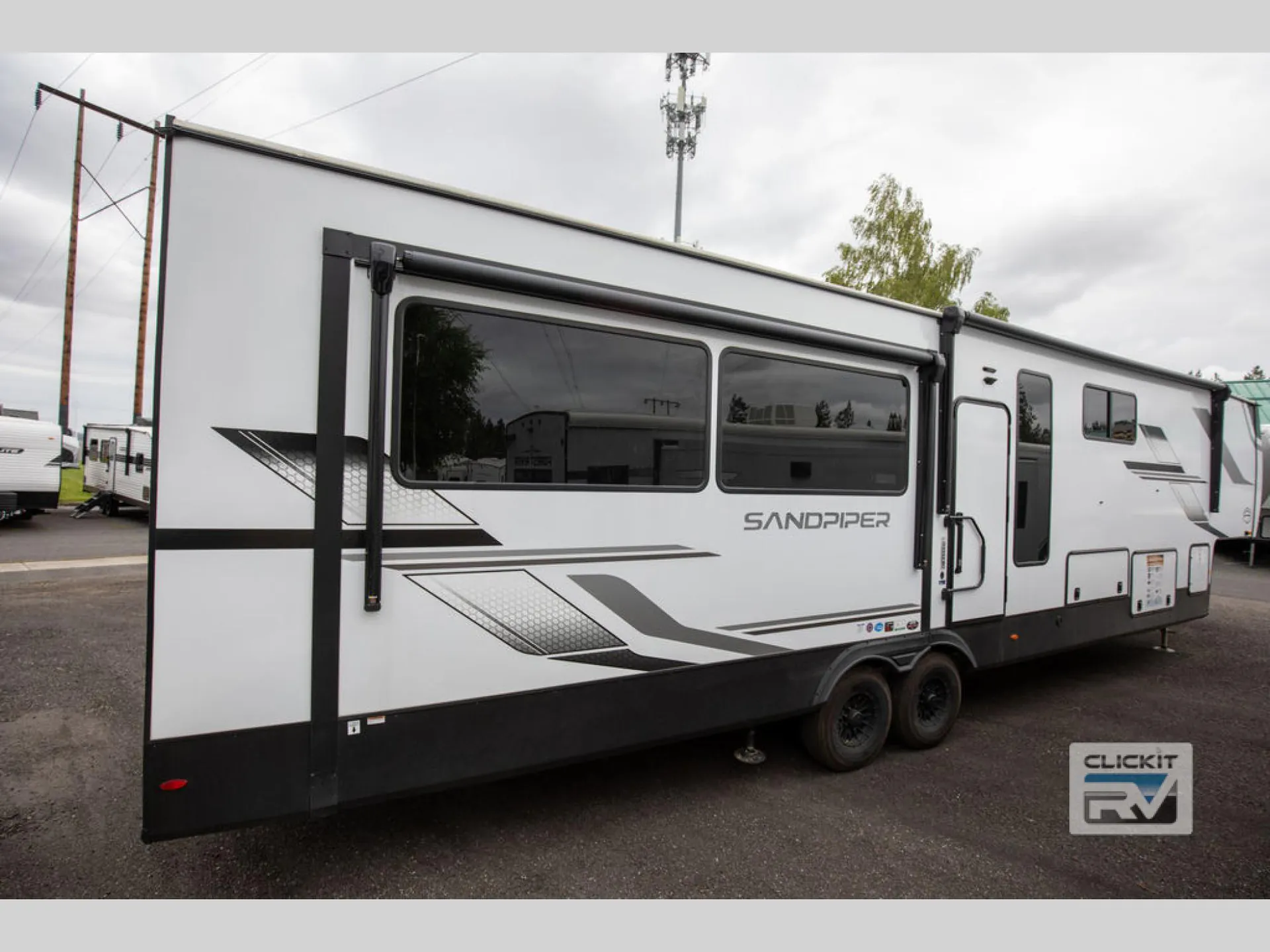2026 Forest River Sandpiper 3900HBLR - Photo 3