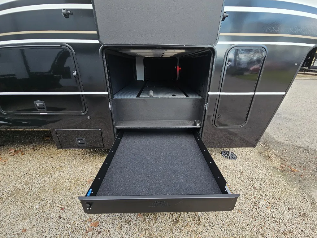 2026 Brinkley Model G 4150, Photos photo 69