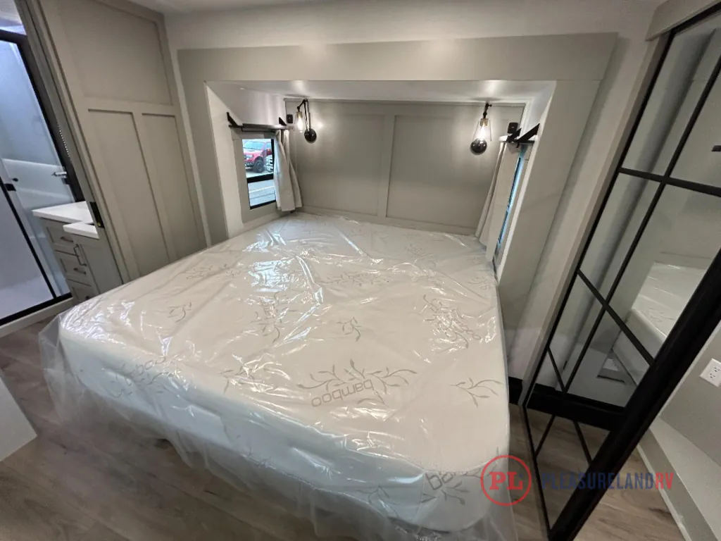 2026 Brinkley Model Z 3420, Photos photo 26
