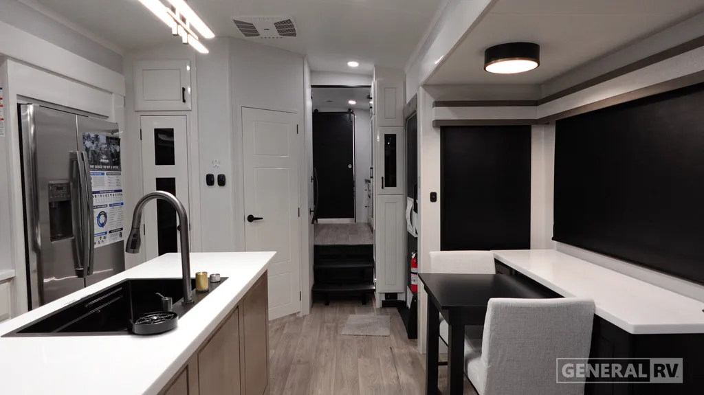 2027 Jayco Pinnacle 36FBTS, Photos photo 4