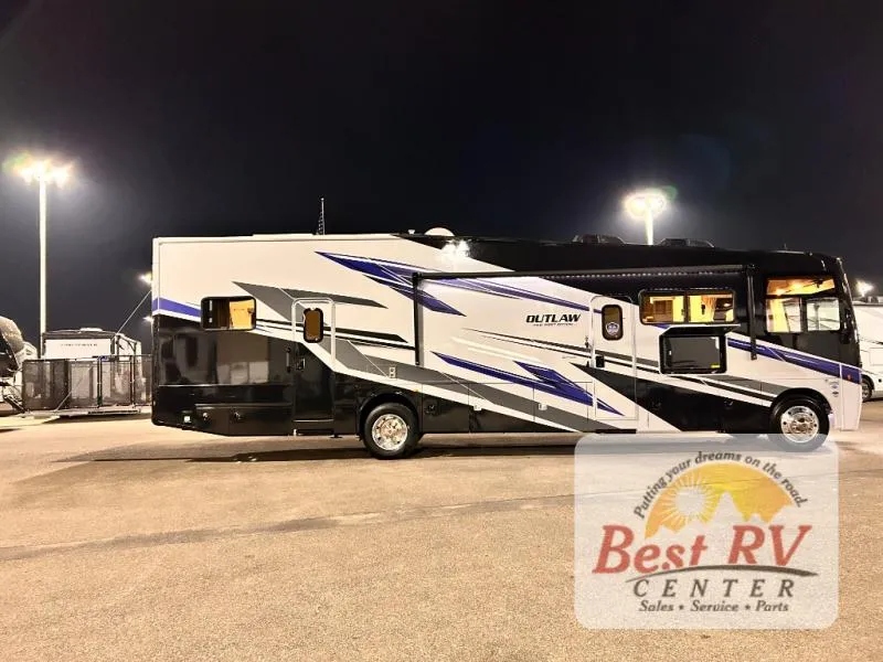 2026 Thor Motor Coach Outlaw Wild West Edition 38K - Photo 3