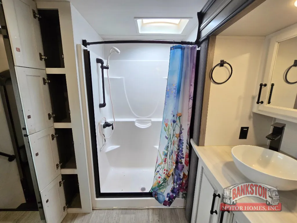 2022 Keystone Montana 3813MS, Photos photo 27