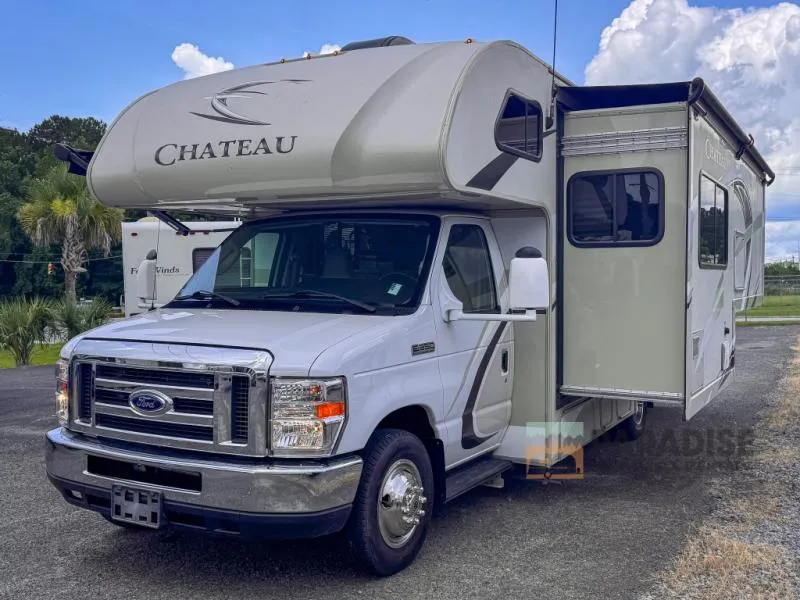 2018 Thor Motor Coach Chateau 24F - Photo 4