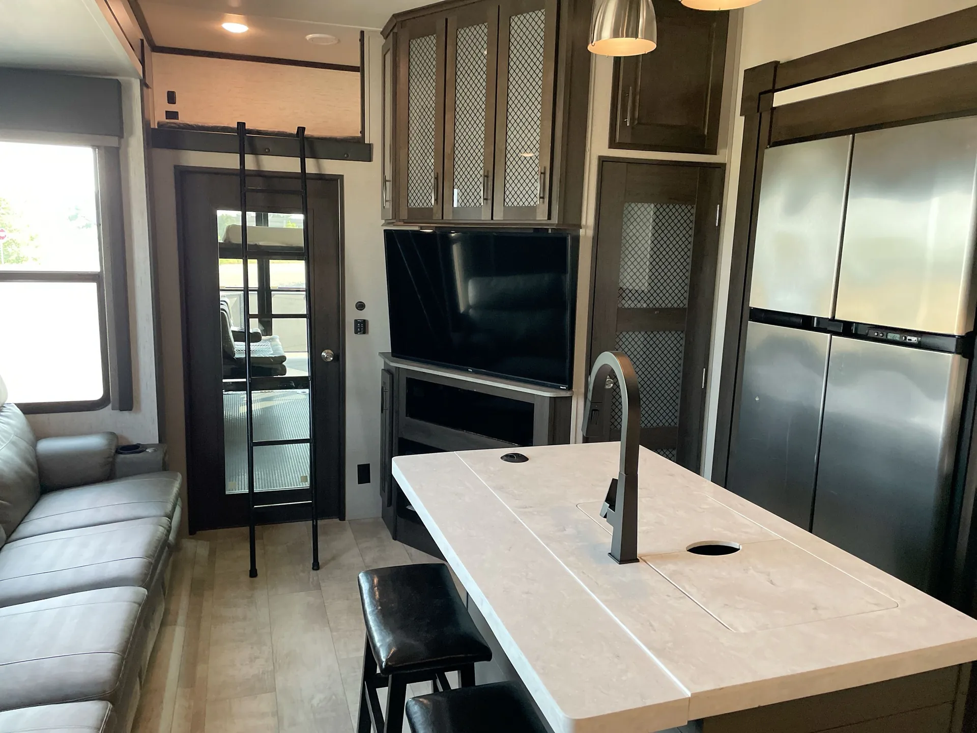 2021 Grand Design Momentum 381M — living area main
