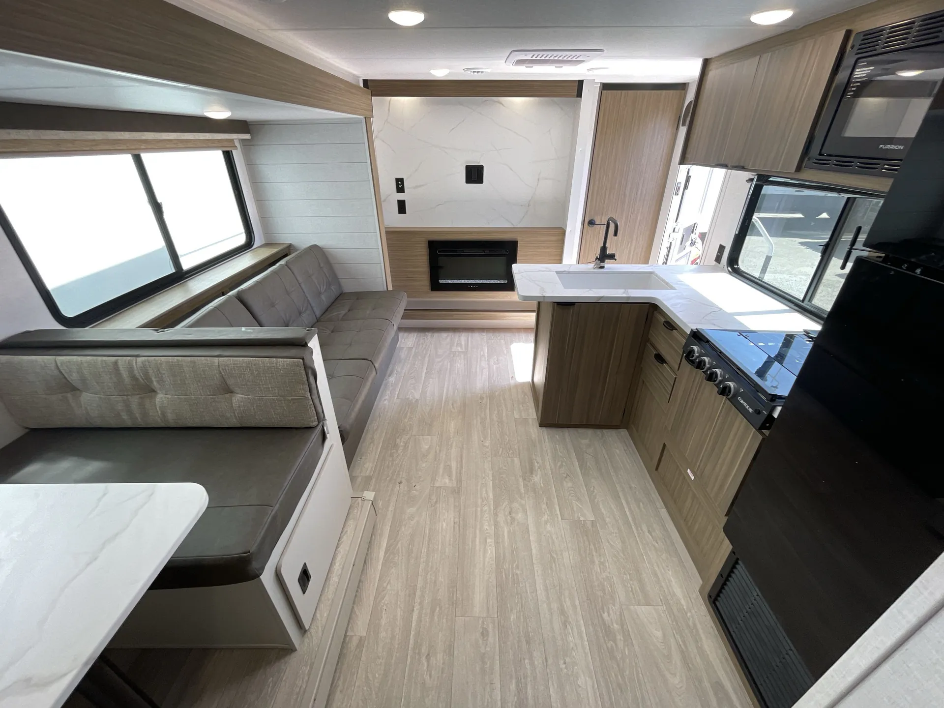 2027 Forest River Wildwood X-Lite 273QBXL — living area main