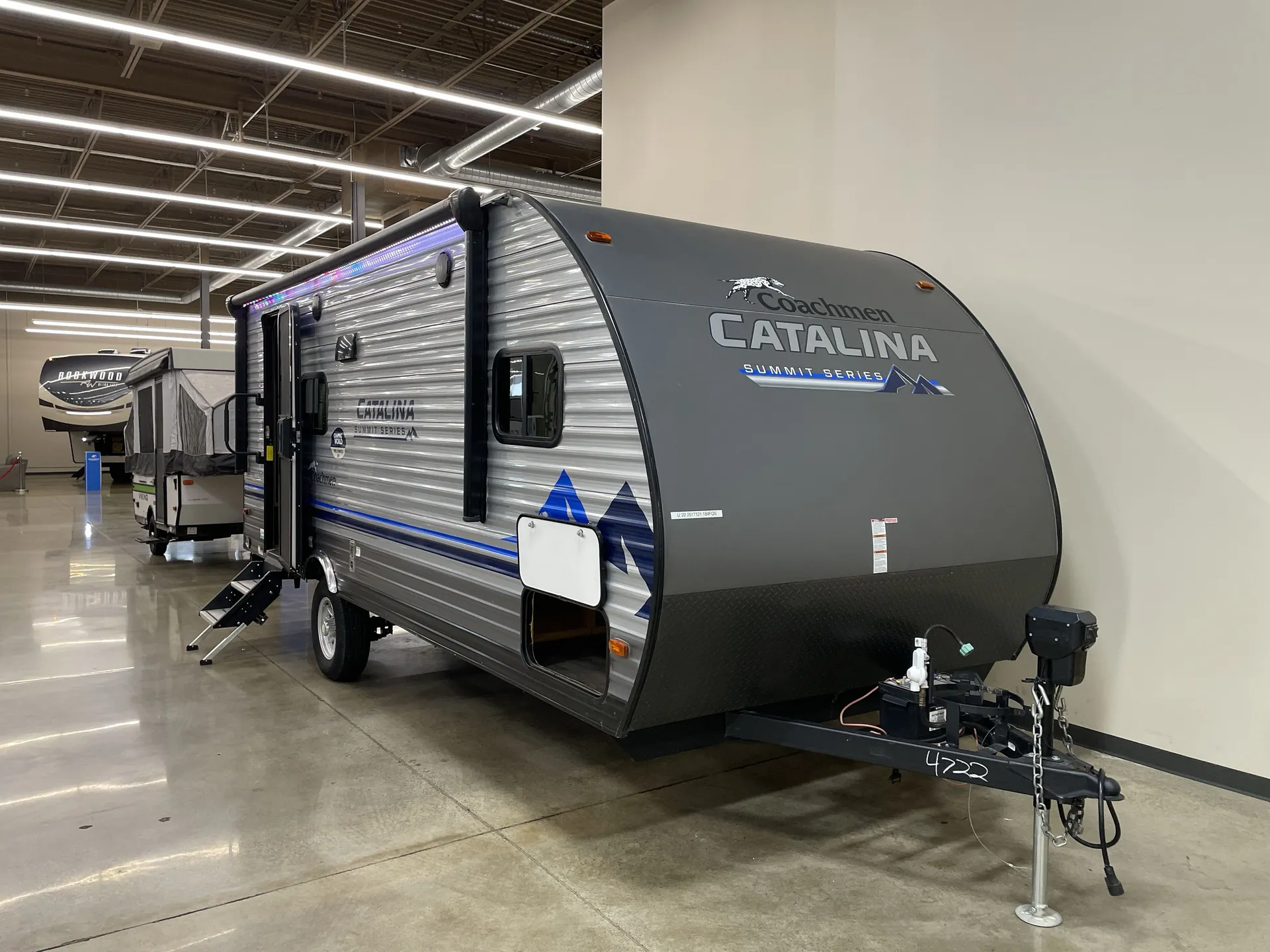 2022 Coachmen Catalina Summit 184FQS - Photo 2