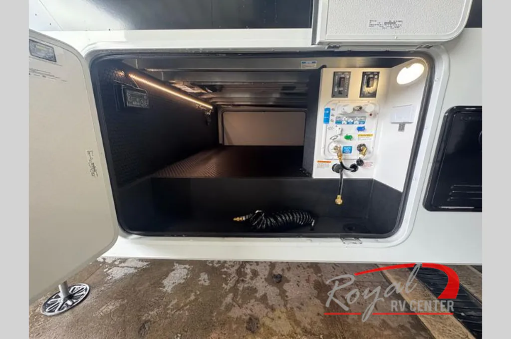 2026 Brinkley Model Z 3610, Exterior photo 15