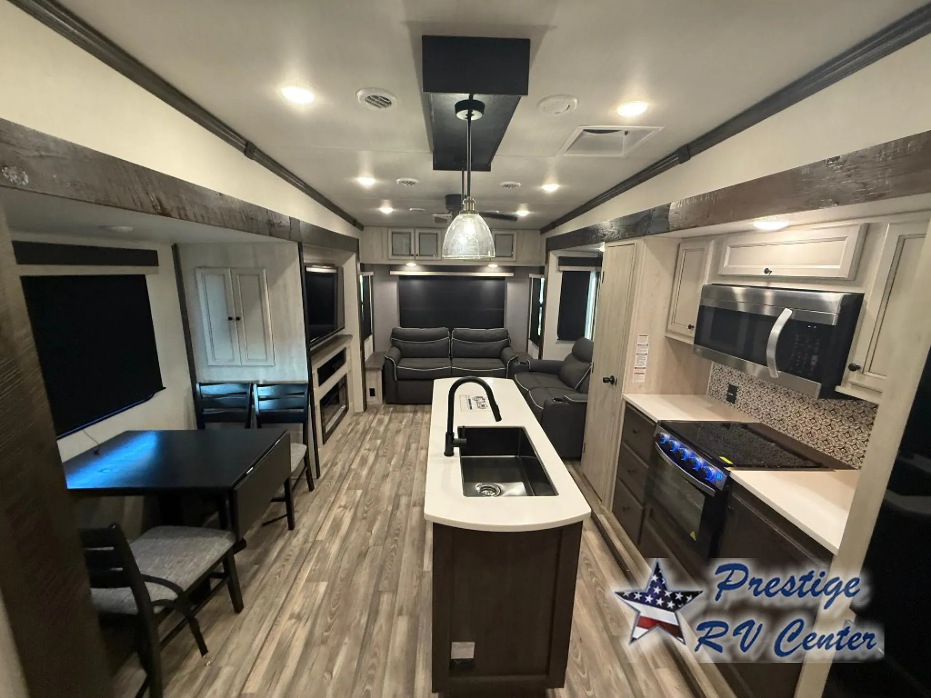 2022 Forest River Cardinal Limited 366DVLE — Photo 5