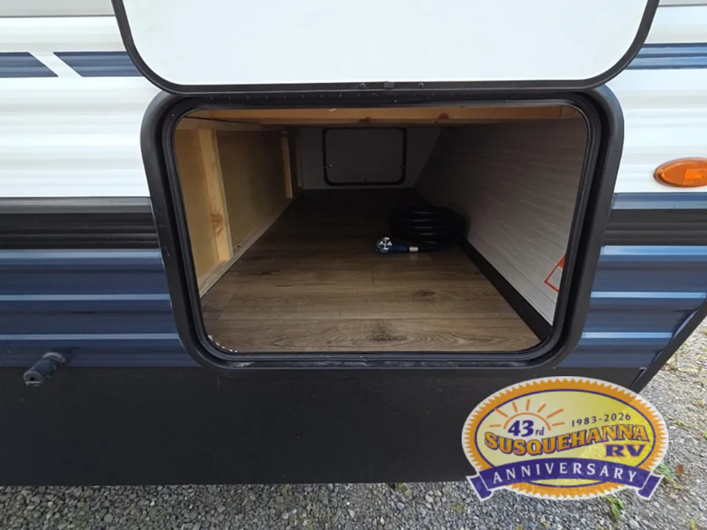 2027 Palomino Puma 337BH, Photos photo 4