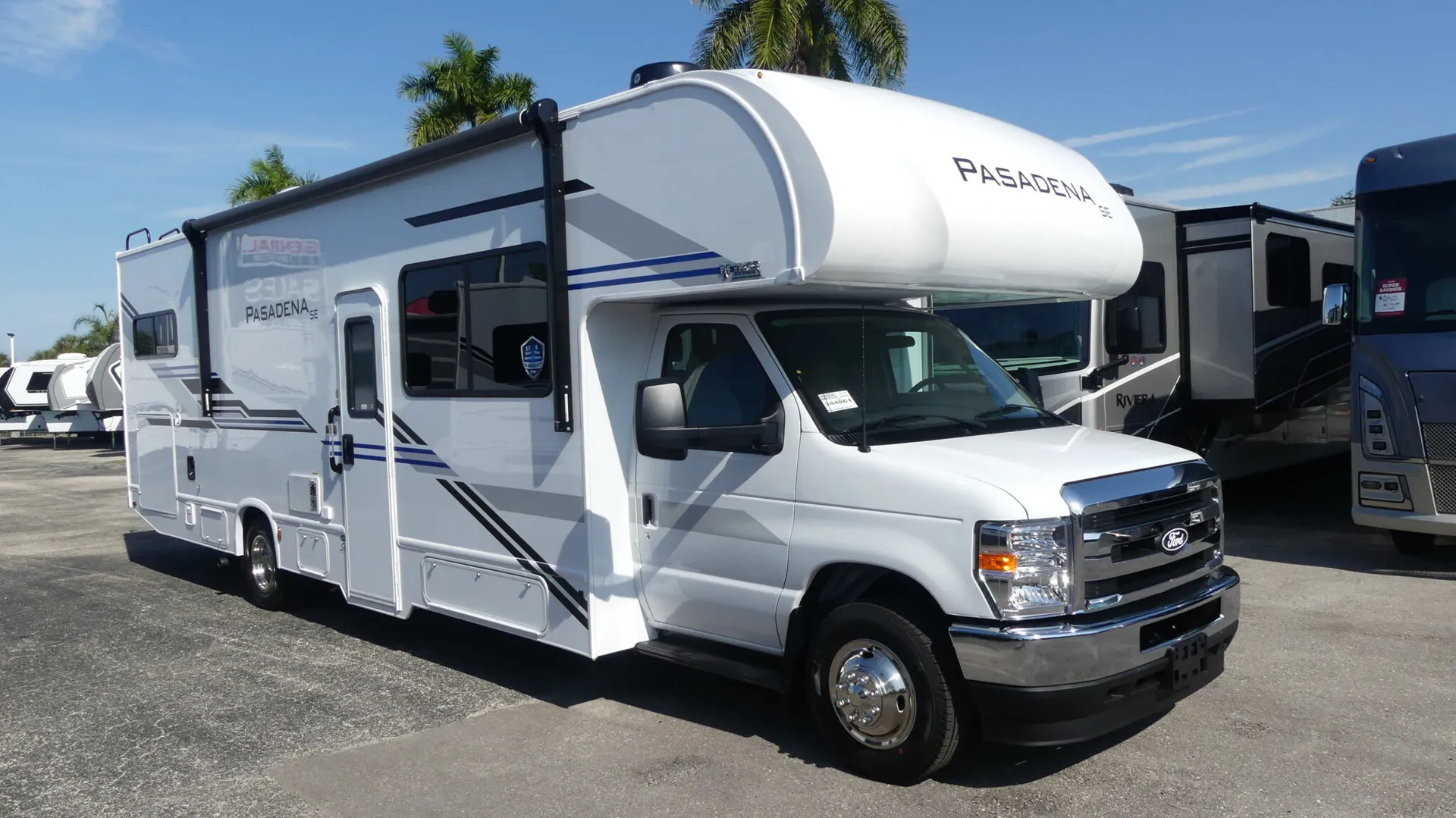 2026 Thor Motor Coach Pasadena SE SL31 - Photo 2