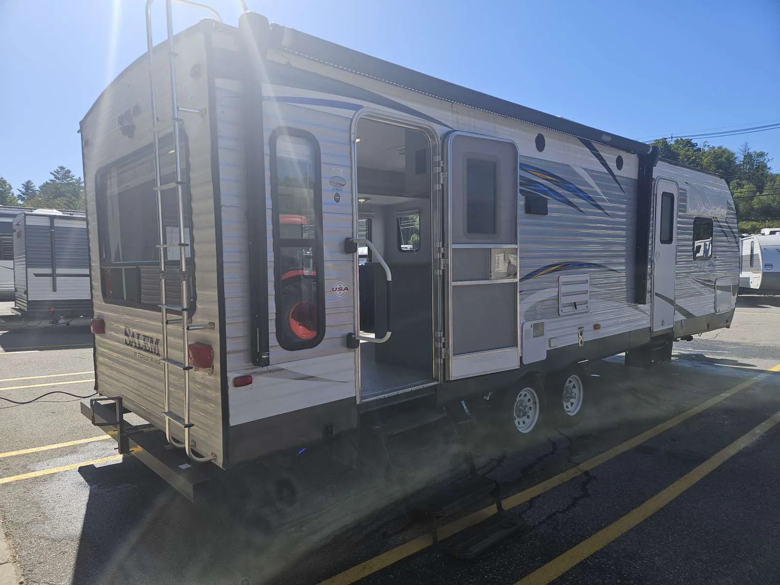 2017 Forest River Salem 27RLSS — Photo 5