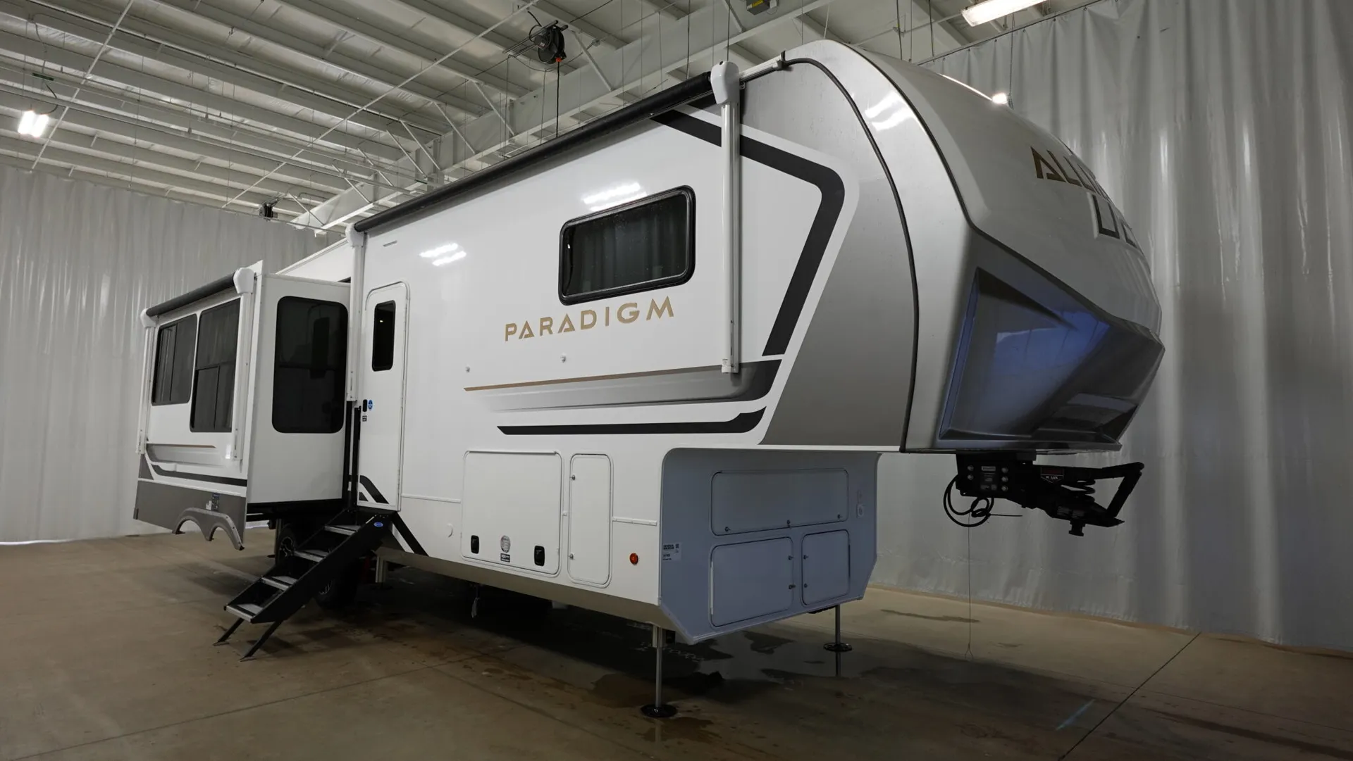 2026 Alliance RV Paradigm 310RL - Photo 2