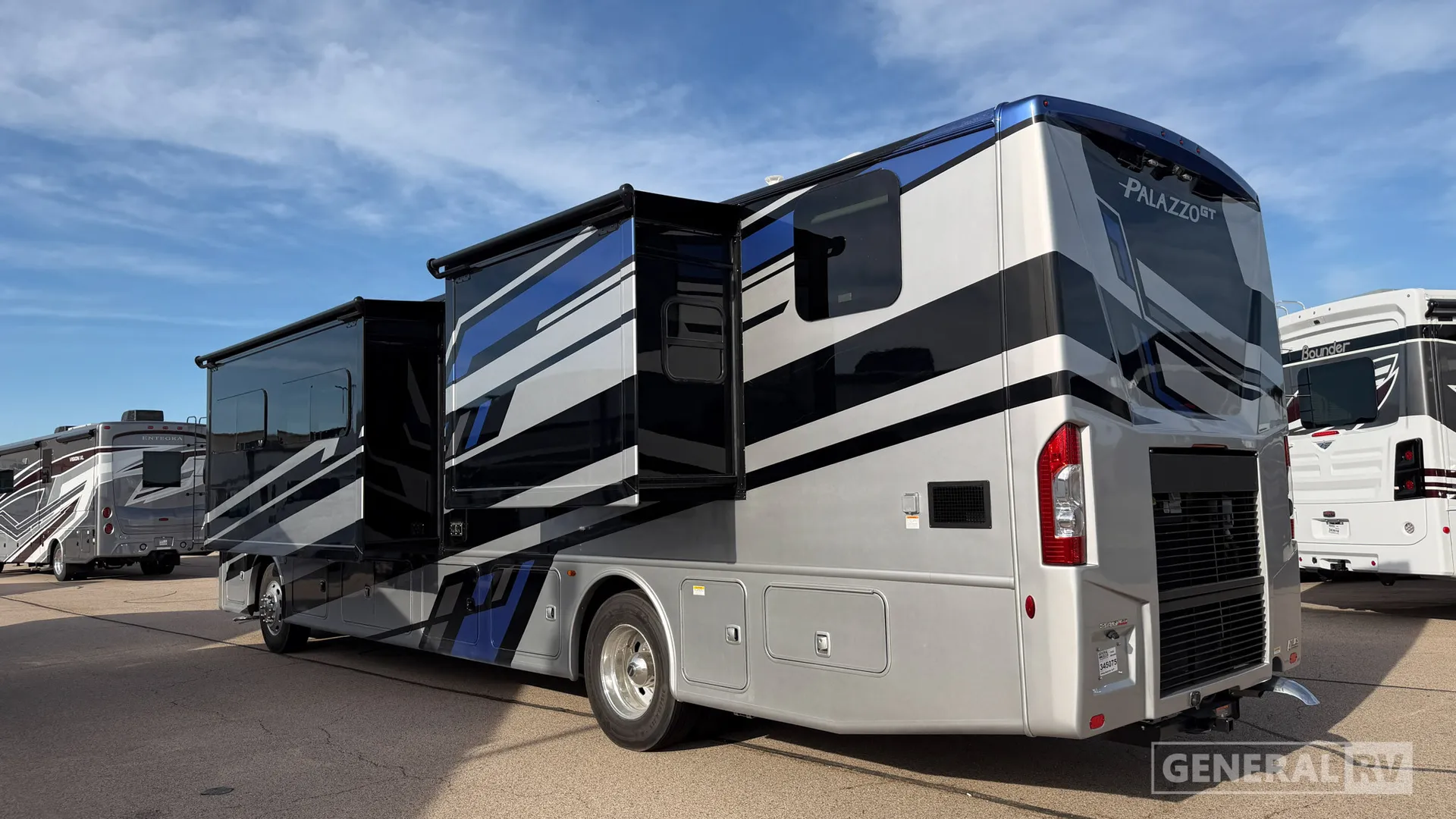 2026 Thor Motor Coach Palazzo GT 37.5 - Photo 4