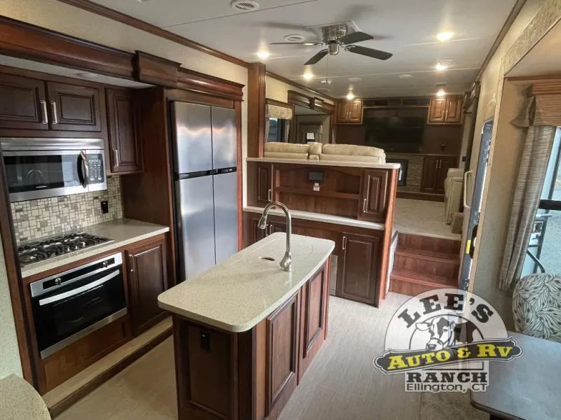 2018 Keystone Alpine 3660FL - Photo 3