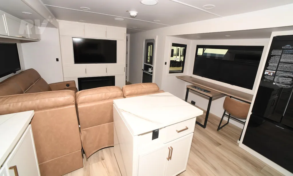 2026 Brinkley Model I 280, Photos photo 15
