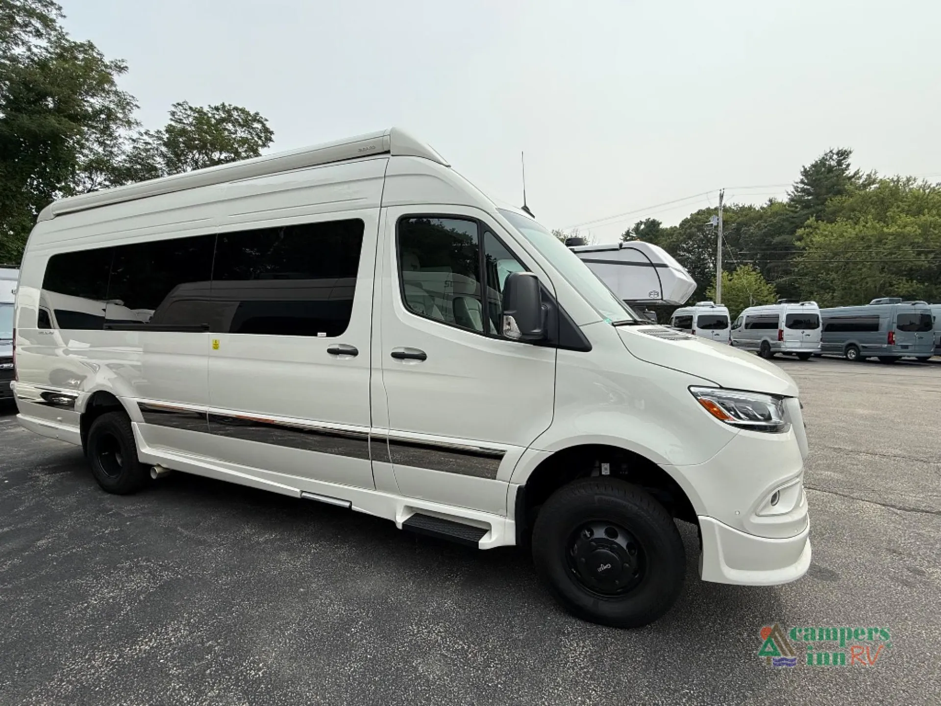2026 Grech RV Strada-ion AWD LOUNGE - Photo 3