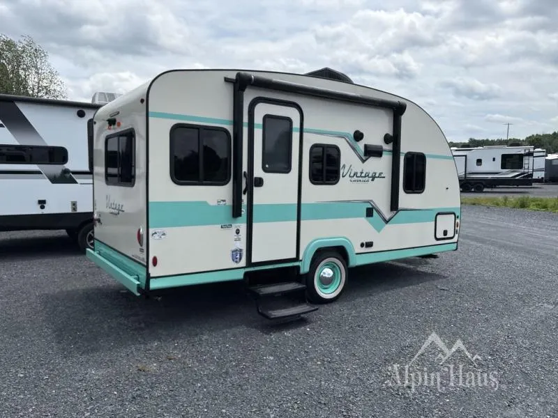 2020 Gulf Stream Vintage Cruiser 17RWD - Photo 3