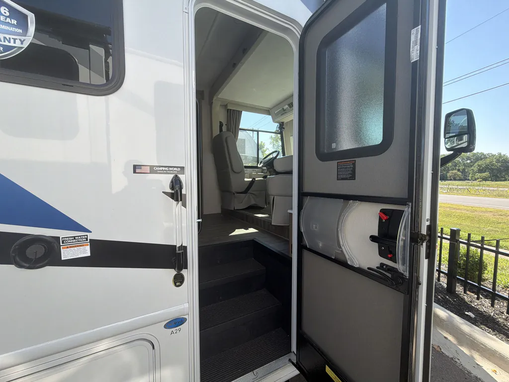 2026 Thor Motor Coach Freedom Traveler A29, Photos photo 4