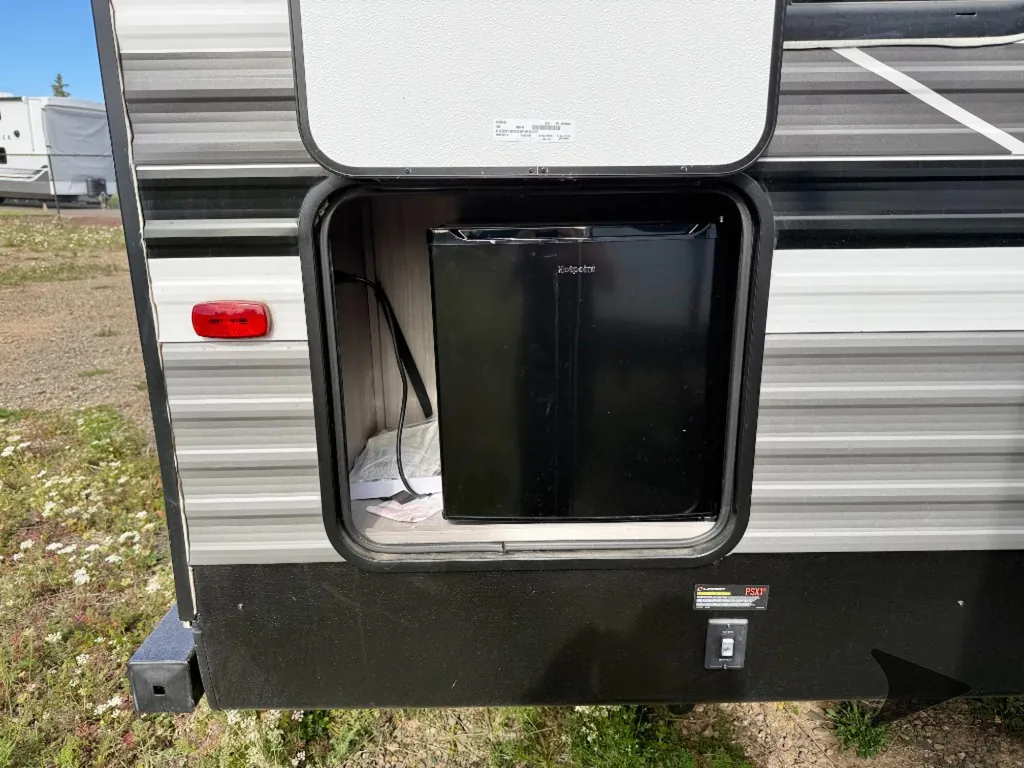 2024 Dutchmen Coleman Lantern 295QBWE, Photos photo 9