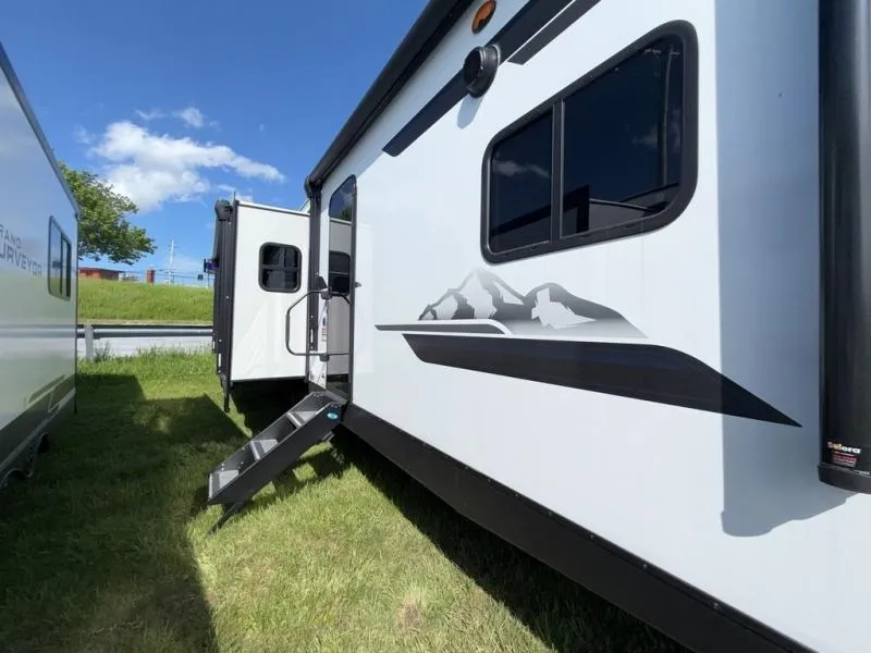 2026 Forest River Grand Surveyor 290RLDS - Photo 4