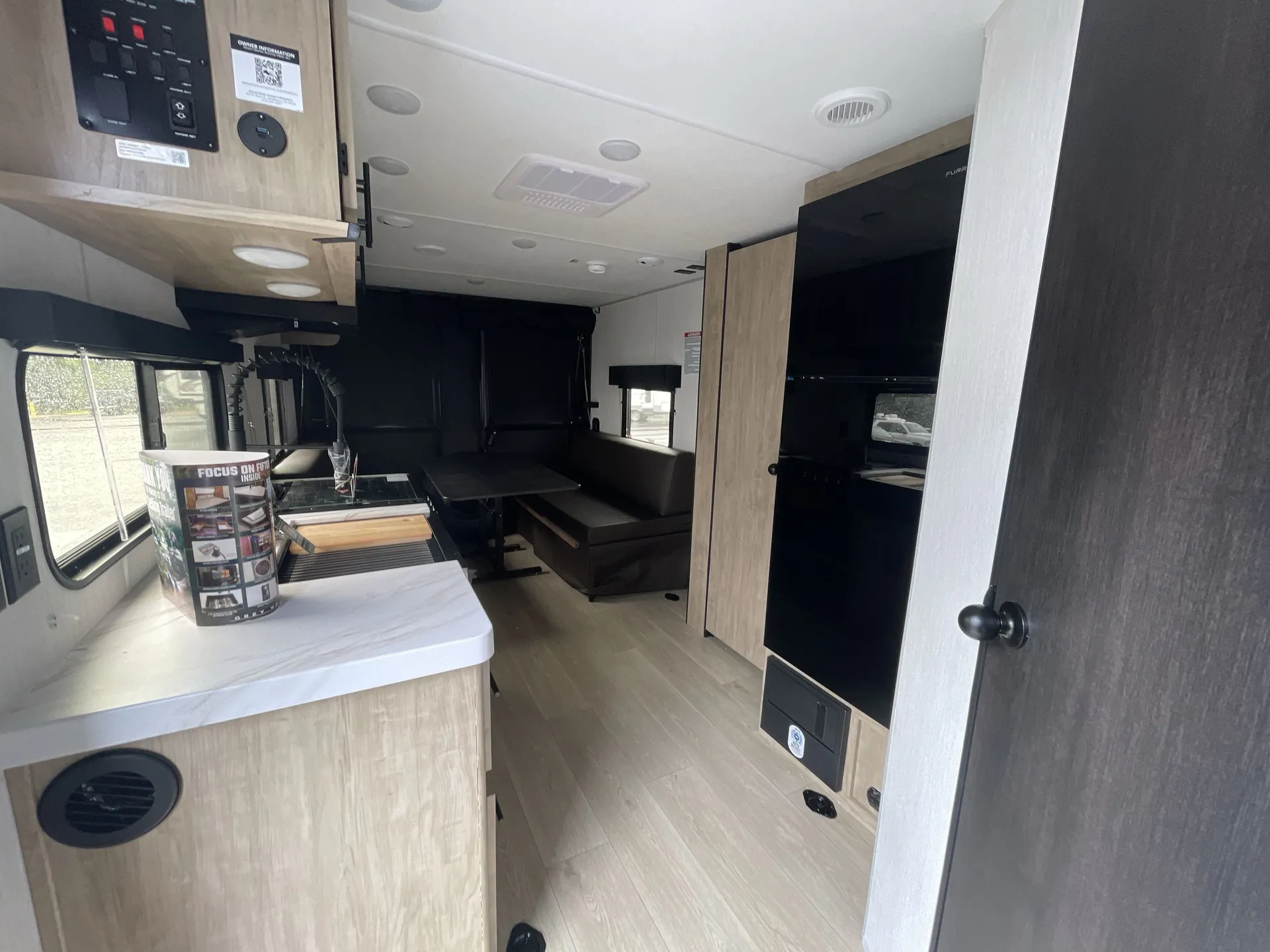 2026 Forest River Cherokee Grey Wolf 22RR — living area main